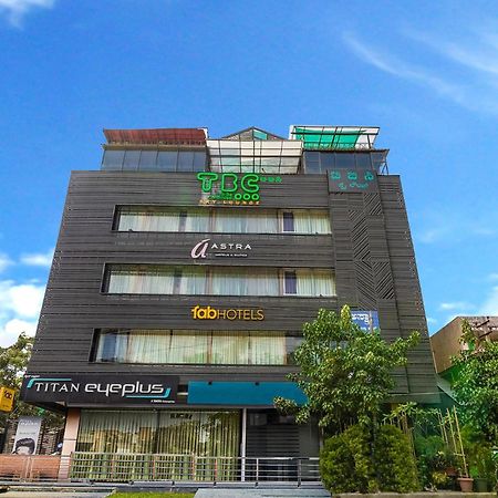 Fabhotel Astra Suites - Hsr Main Road Bengaluru Zewnętrze zdjęcie